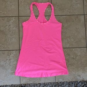 lulu lemon workout tank. No inside tags, size 4. Worn once